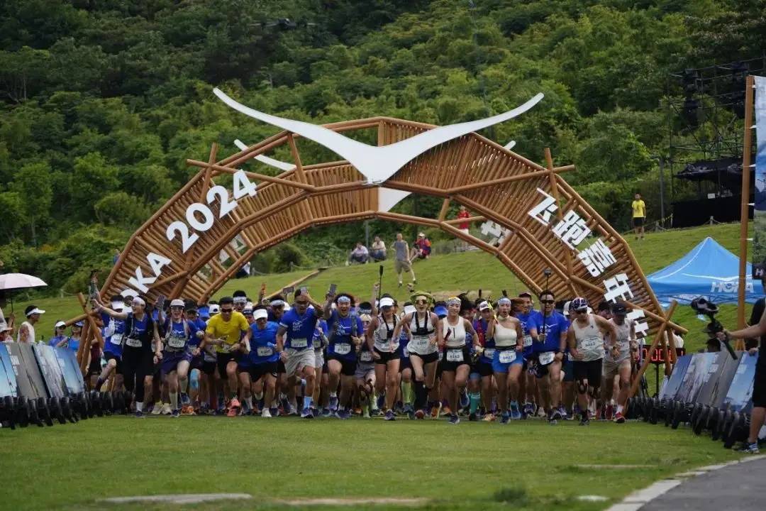 ”：十年涨了1000%！销售额超过150亿元Bsports必一体育法国小众跑鞋成功“破圈(图3)