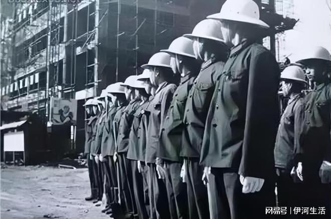 加深圳基建改编为建筑公司我的命运改变了Bsports综合我81年入伍部队参(图2)