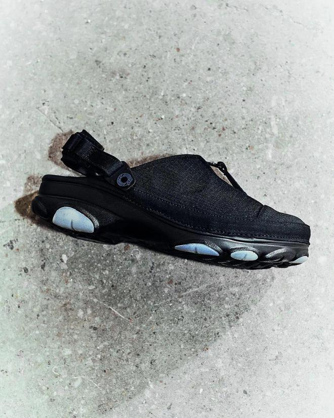 」入侵你的鞋柜 ｜《每周冷门球鞋大赏bsports当「All Black