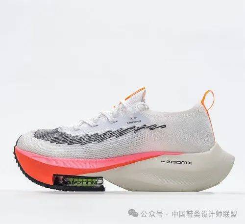 跑鞋市场的质量与科技竞争Bsport体育