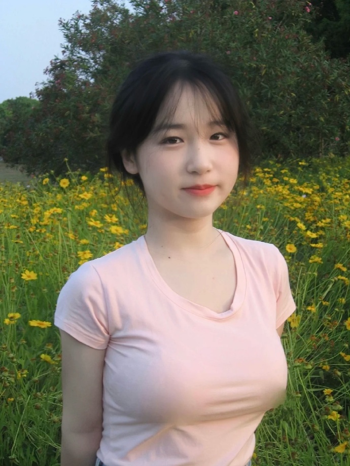 两个人在车里 我B必一运动登陆入口