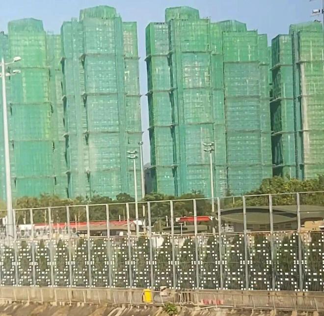 之前小区卷入33亿公修纠纷b体育·网站香港致命大火(图3)